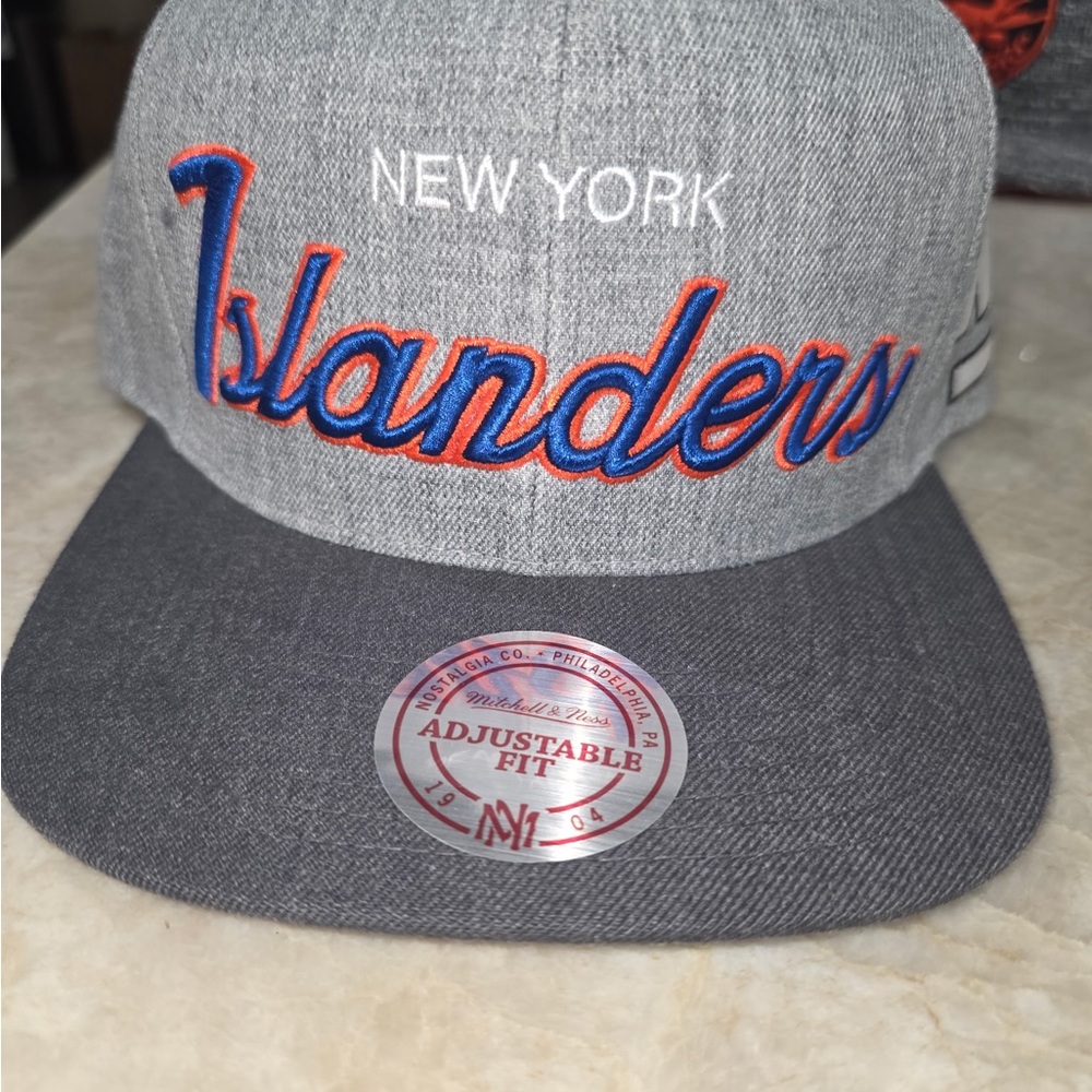 Mitchell & Ness Gray New York Islanders Hat